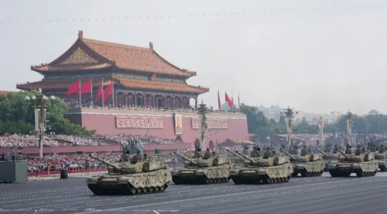 中国軍事パレード.png
