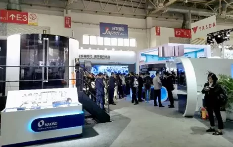 MAKINO放電加工機